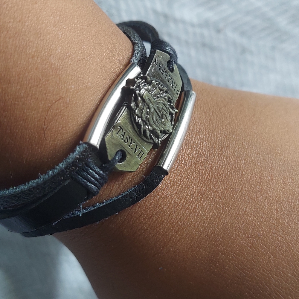 Sold final fantasy vii bracelet in black - Picture 5 of 8